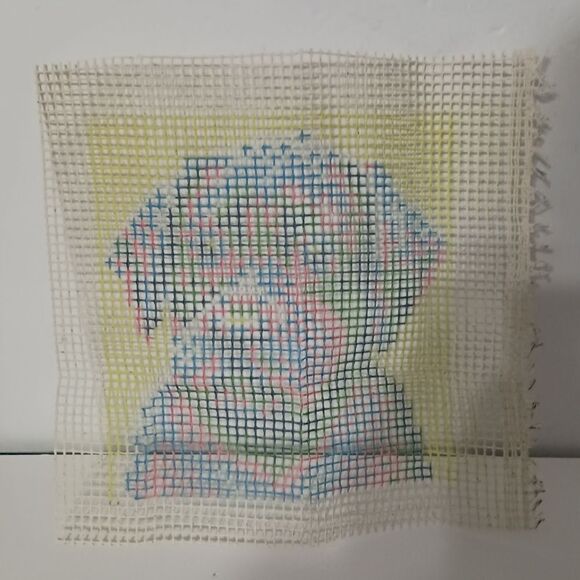 Wonderart Chocolate Lab Latch Hook Rug Kit Dog Pillow 12 x 12 NEW Open Box Caron - Picture 8 of 15